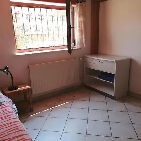 200 M2 Ueber 2 Etagen Fuer Bis Zu 12 Personen Apartamento *